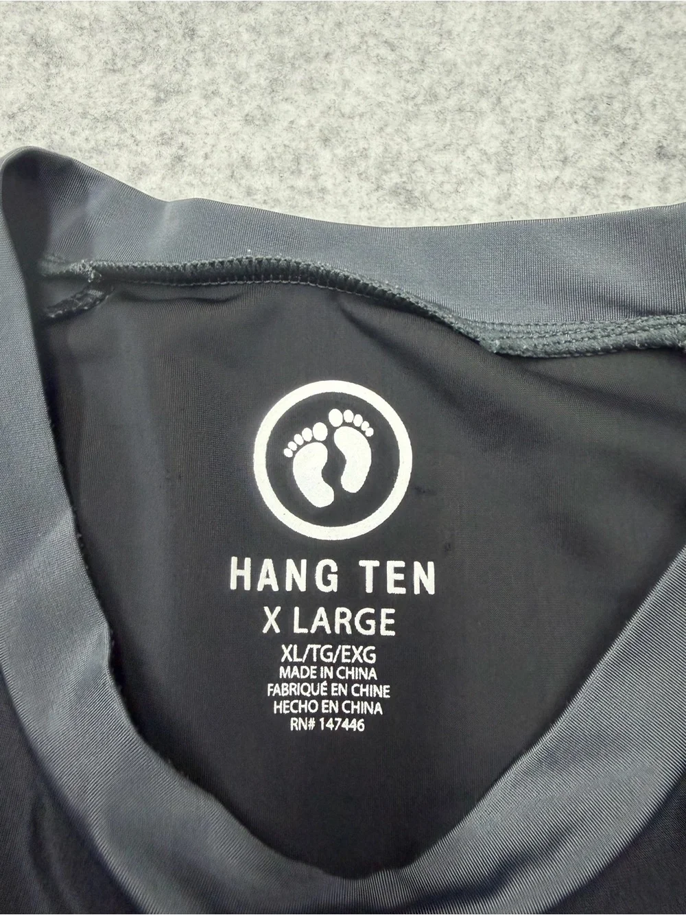 Hang Ten Rash Guard Shirt Mens XL Black Gray Surf Short Sleeve Graphic Swim Top